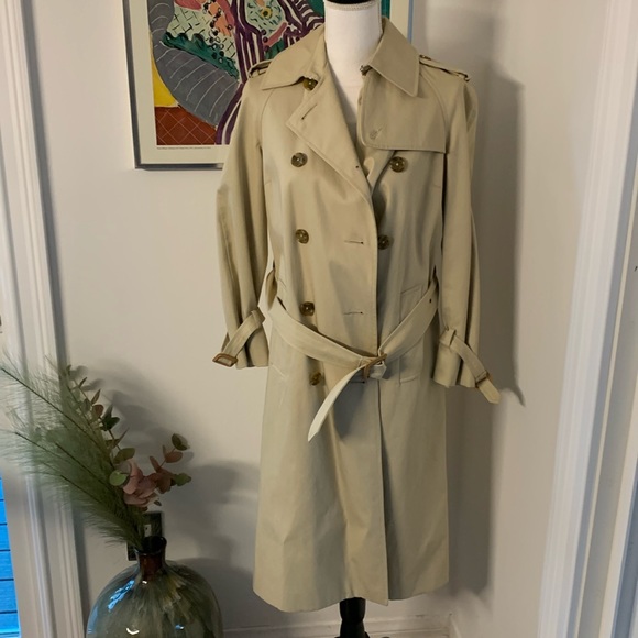Banana Republic Jackets & Blazers - Banana Republic Trench Coat